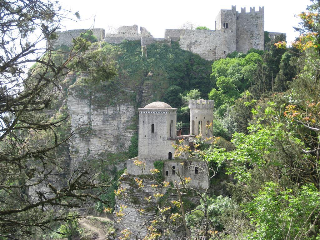 Delle Palme Delfina Trapani