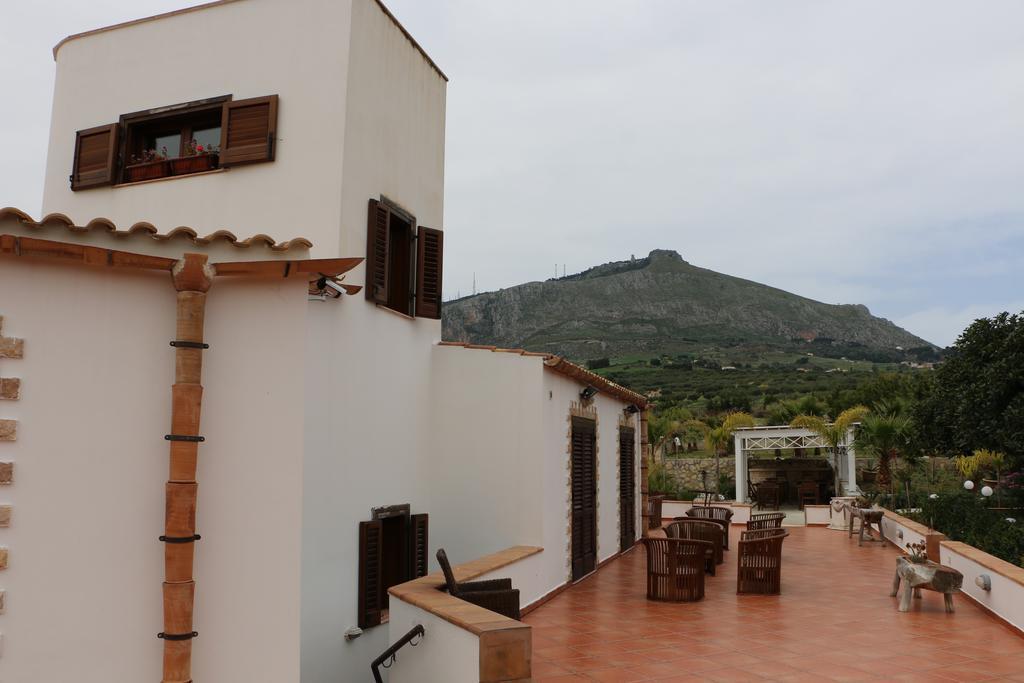 Delle Palme Delfina